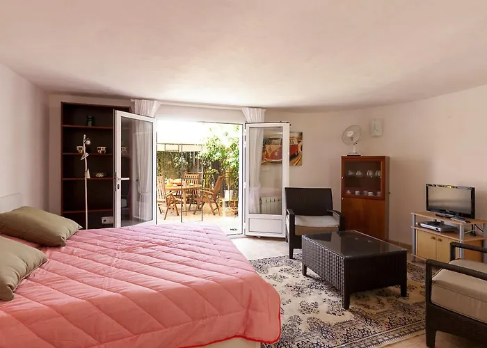 Tulipanes By Interhome Denia