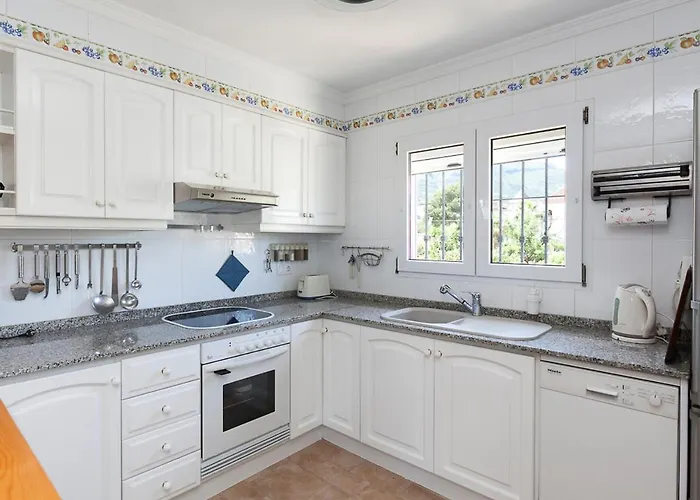 Tulipanes By Interhome Denia